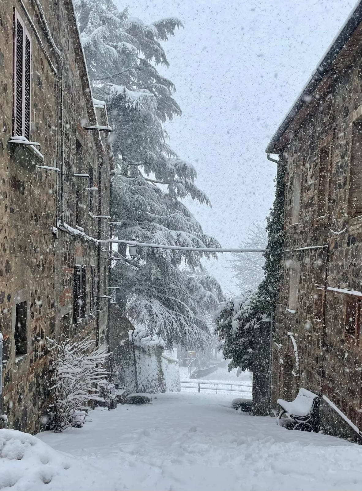 Vicolo di Radicofani sotto la neve